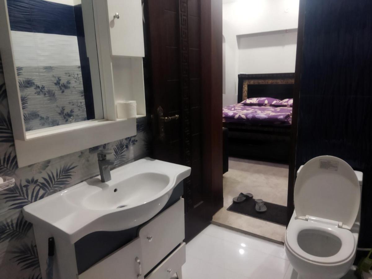 Furnished Private Ground Floor - Pasha House Appartement Lahore Buitenkant foto